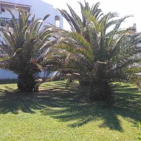 Apartamento 2 Habitaciones. Vistas Al Mar, Piscina. Wifi Gratis. *